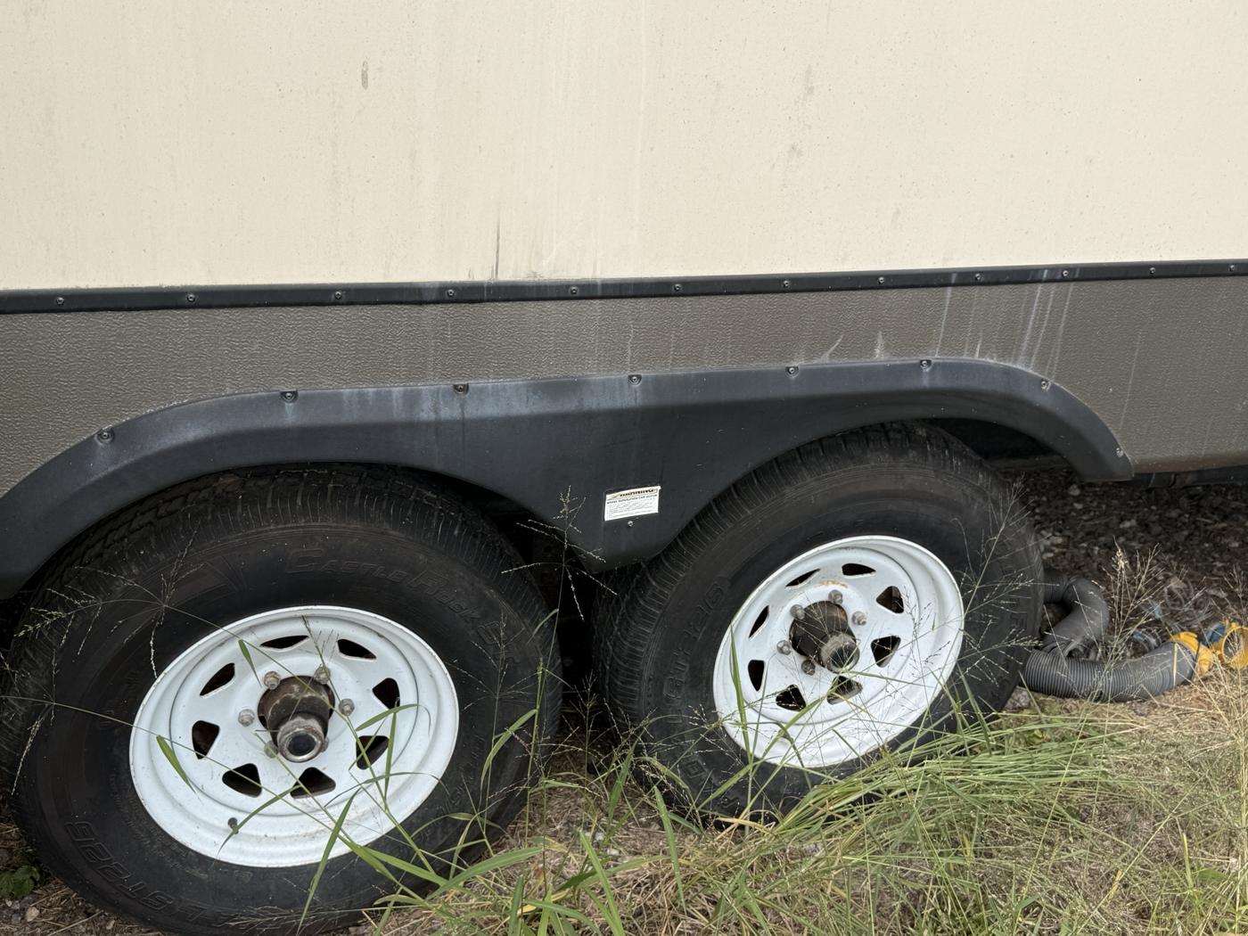 Tandem axles and tires