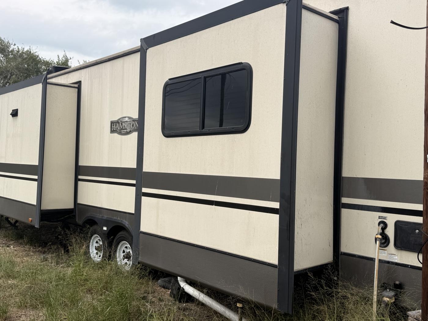 Off-door side showing two slide-outs